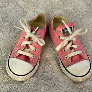 Converse Chuck Taylor All Star Classic Size 9 Pink